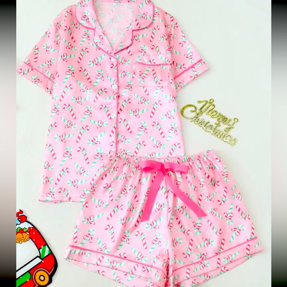 🎄🤶Women’s NEW Satin Christmas Pajamas Set Pink Candy cane Print 2pc Pajama PJs